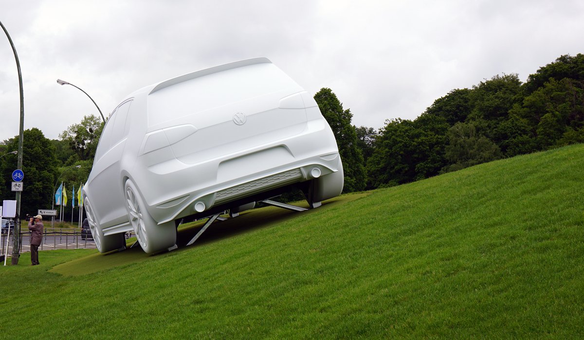 Irriproject Vw Golf Gti Skulptur Stadt Wolfsburg